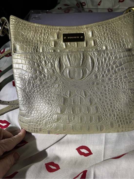 Brahmin Handbags - Brahmin Jodie Metallic Crossbody Bag in Champagne Gold. Rare 2-eyed bag. EUC
